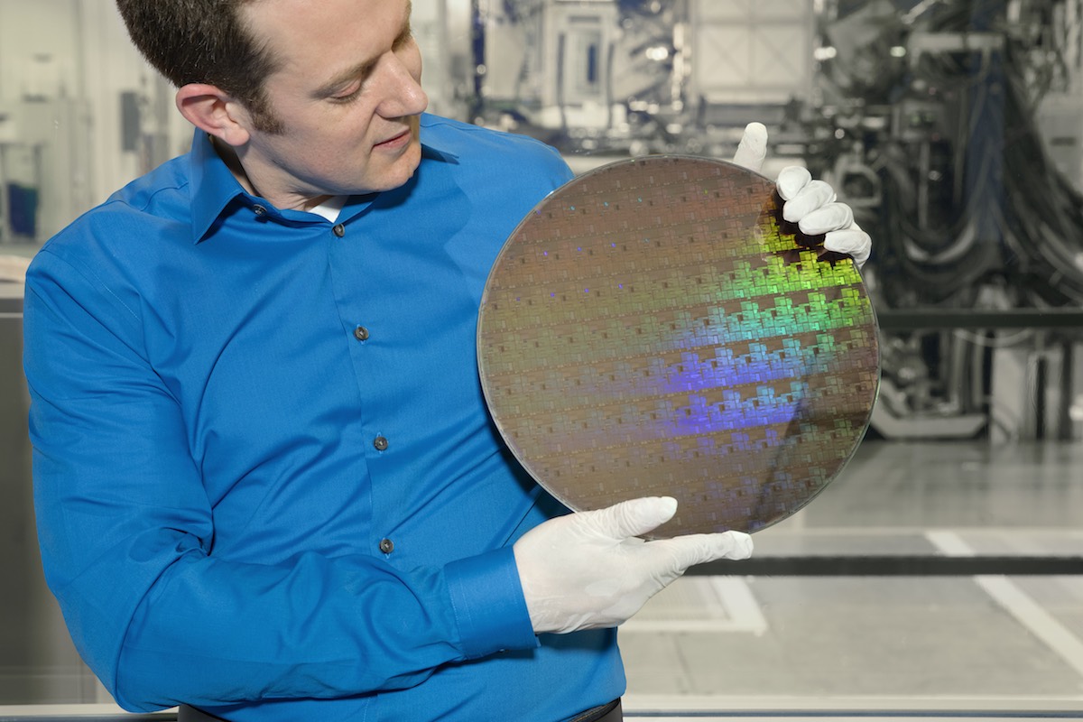 Nicolas Loubet and a wafer of the new 5nm chips.