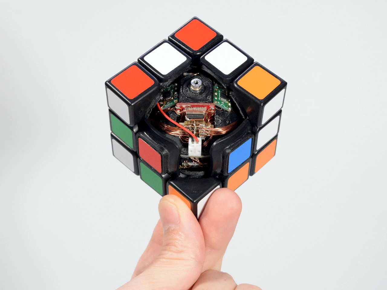 Self Solving Rubik’s Cube.